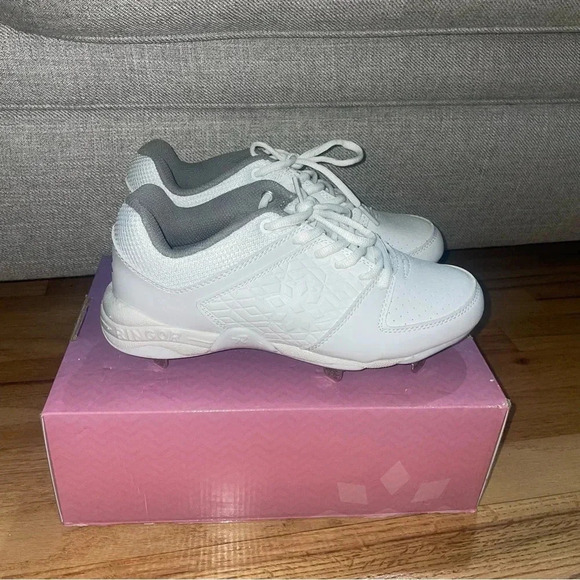 DSG Shoes - Rip-It Diamond Women’s White Softball Spikes Size 7.5 Brand New